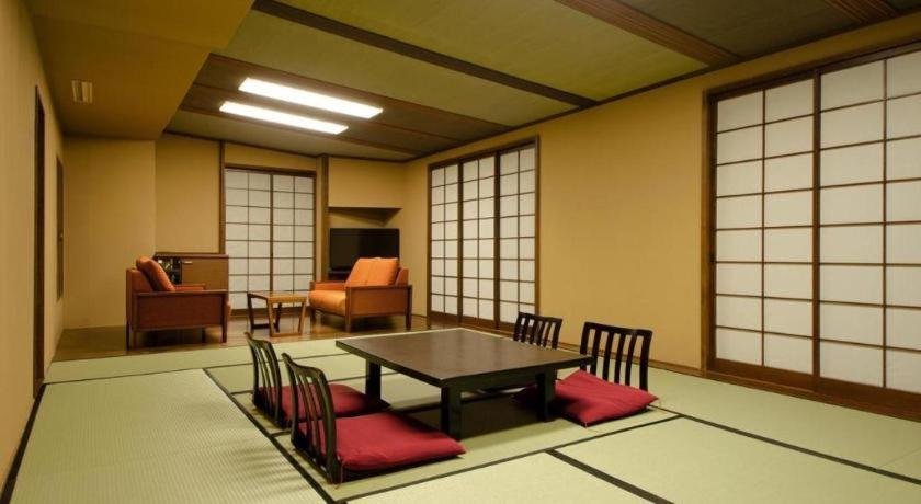 Akakura Kanko Hotel Myoko Exterior photo